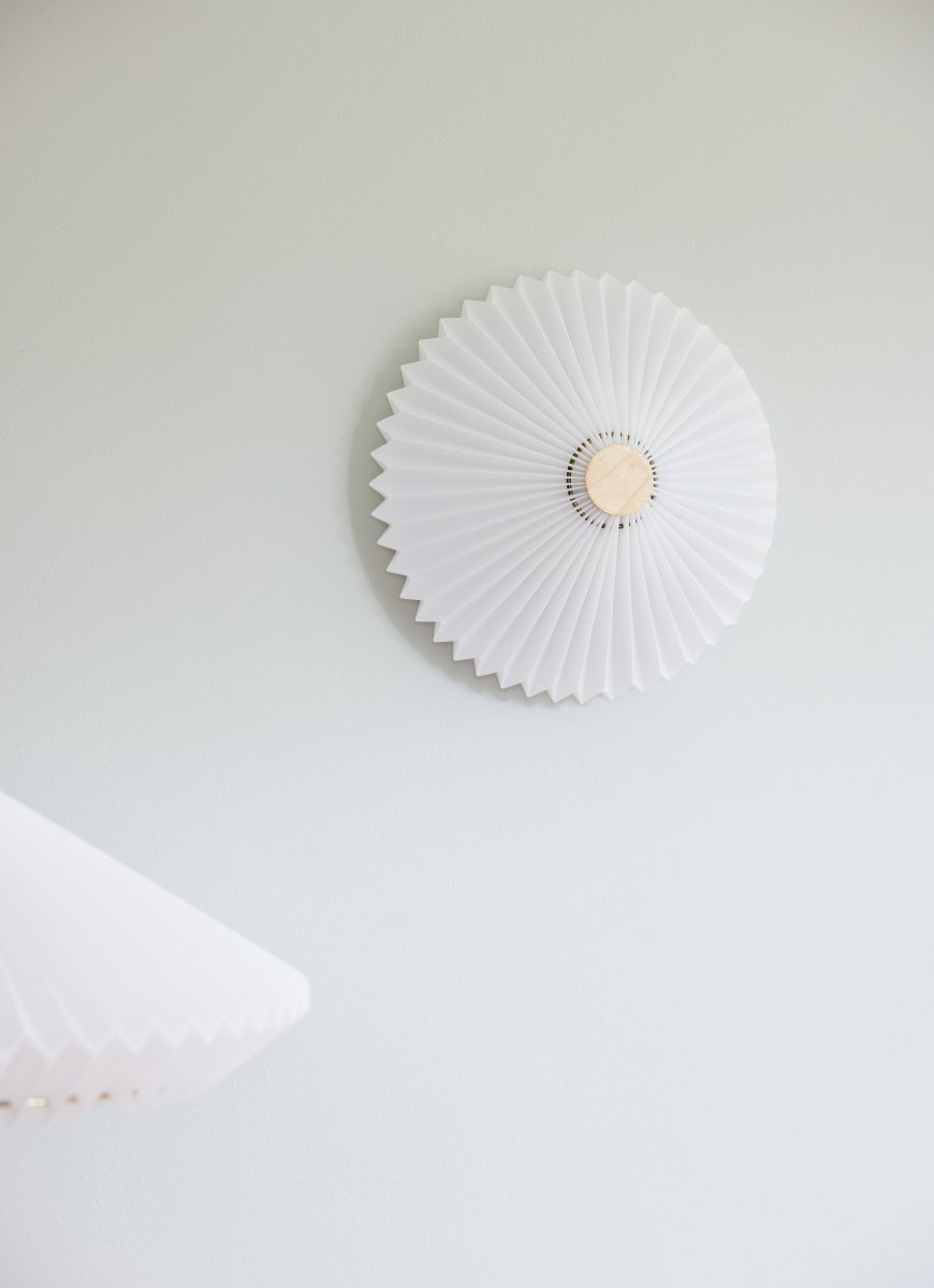 Paris Ø40 Antik plafond Fra Halo Design - Paris lampen er en stilfuld og fleksibel belysningsl&oslash;sning, der kan monteres b&aring;de som loft- og v&aelig;glampe.