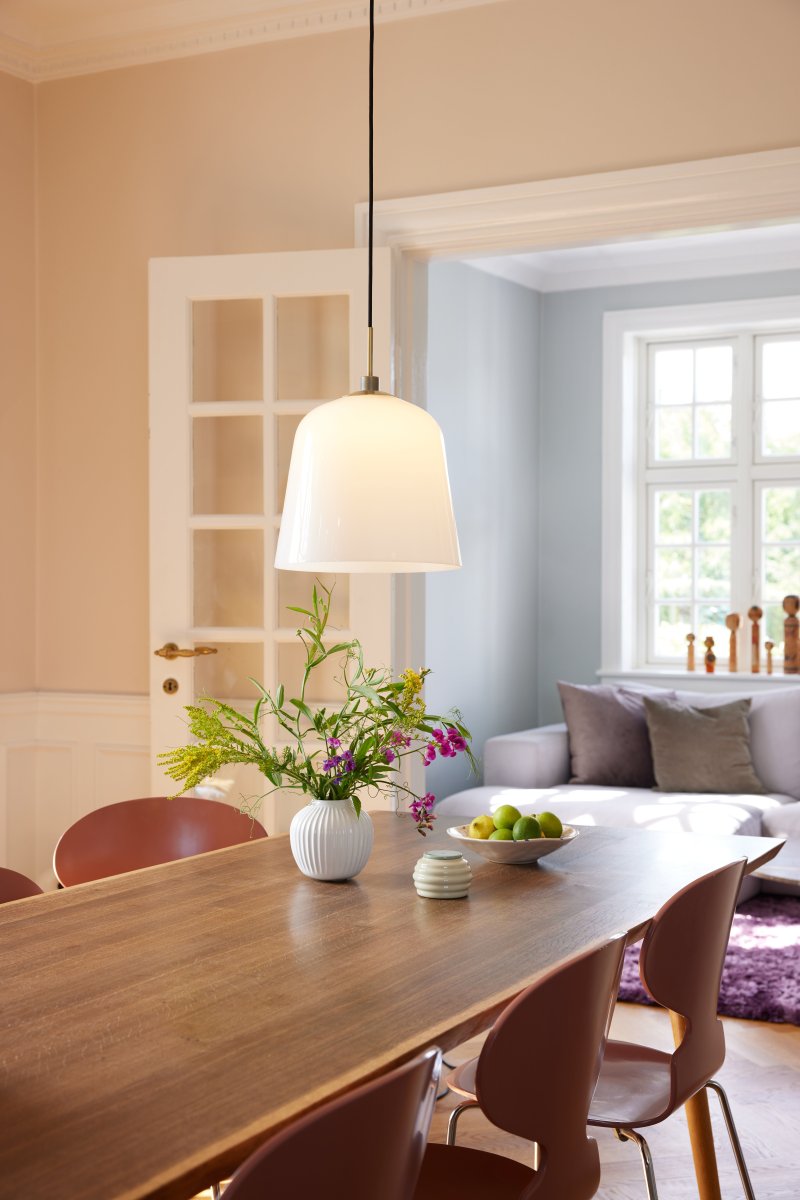 Room 49 Ø30 Antik messing loftslampe Fra Halo Design - Room 49 er lampeserien, der kombinerer skandinavisk design og funktionalitet i et eksklusivt mesterv&aelig;rk.