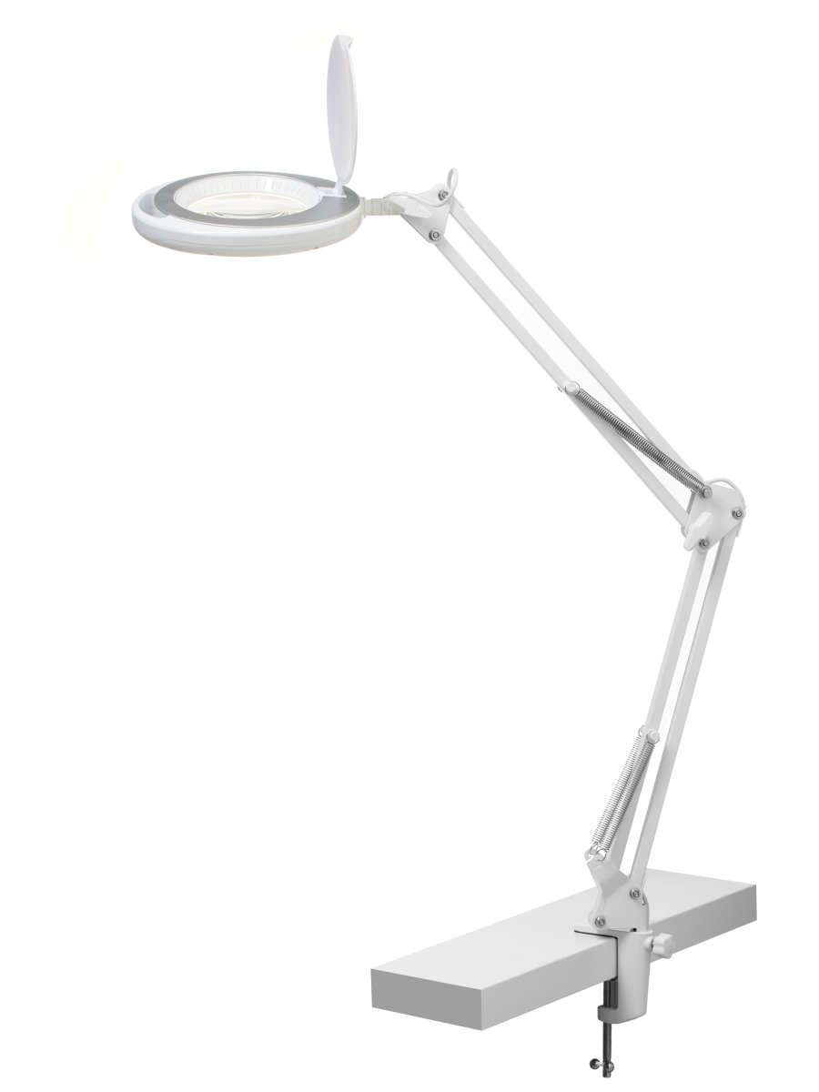 Magni Archi Hvid klemmelampe Fra Halo Design - Den vinklede arm har et justerbart lampehoved med integreret LED på 7W som udsender stærkt og godt arbejdslys.