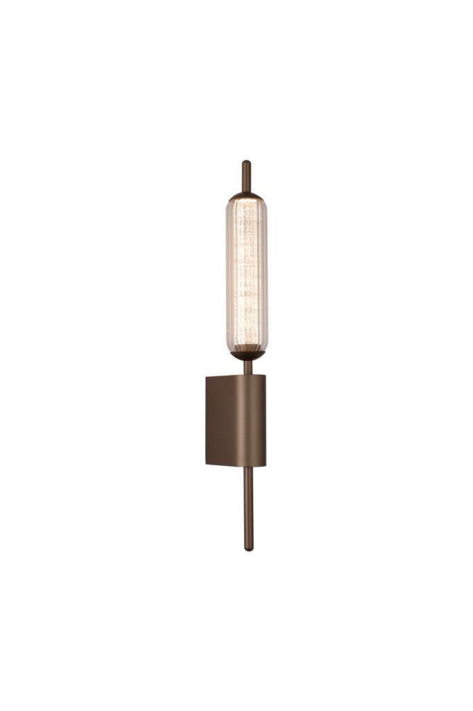 Cattail 54cm Brun væglampe Fra Searchlight - Den slanke silhuet i brunt metal er kombineret med en klar, riflet glassk&aelig;rm og en dekorativ, tekstureret diffuser, der fanger og bryder lyset p&aring; en smuk m&aring;de.