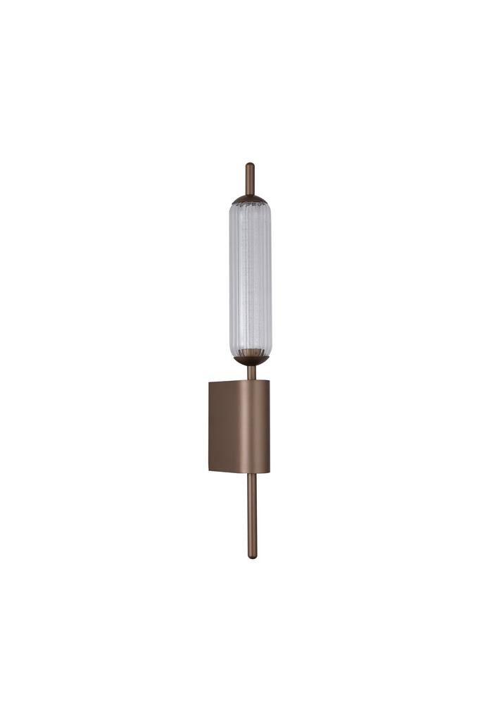 Cattail 54cm Brun væglampe Fra Searchlight - Den slanke silhuet i brunt metal er kombineret med en klar, riflet glassk&aelig;rm og en dekorativ, tekstureret diffuser, der fanger og bryder lyset p&aring; en smuk m&aring;de.