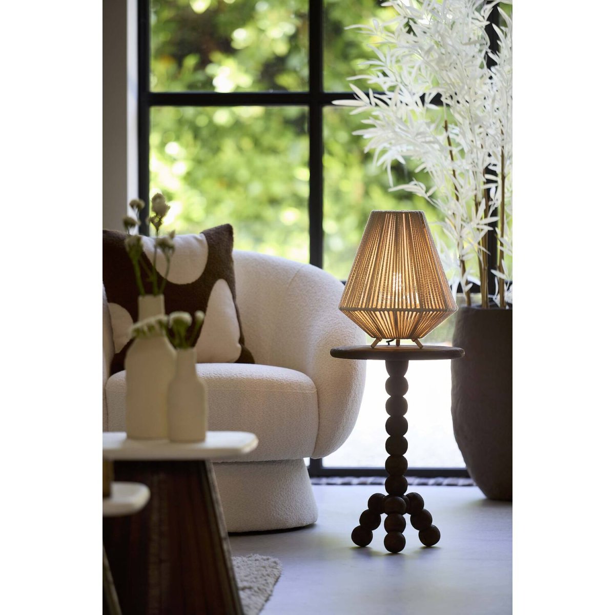 Felida 32cm Cremet hvid bordlampe Fra Light & Living - 