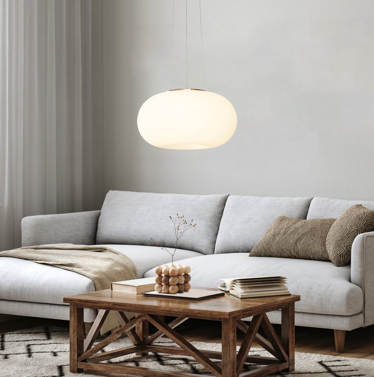 Optica Ø37 Hvid loftslampe Fra Eglo - Lampen er lavet af metal med en mat nikkelfinish og har en rund opalglassk&aelig;rm, der spreder lyset j&aelig;vnt og bl&aelig;ndfrit.
