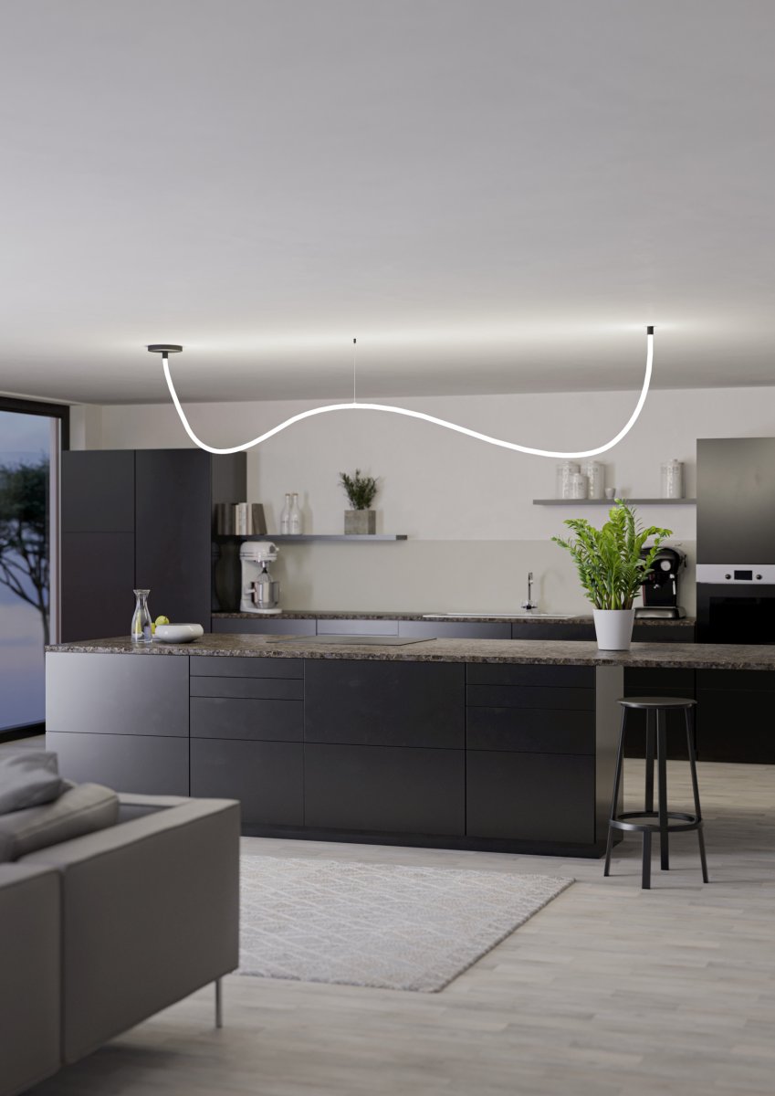 Glow 300cm Sort loftslampe Fra Eglo - meter og kan lyse i varm hvid 2700K eller forskellige RGB-farver.