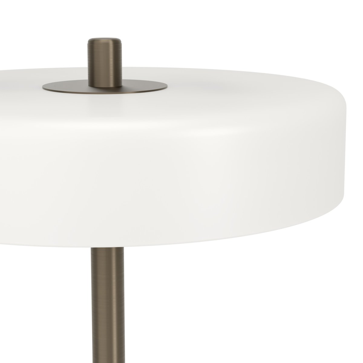 Salve 33cm Bronze bordlampe Fra Eglo - Salve bordlampen har en metalbase med bronzefinish og en rund opalglassk&aelig;rm, der giver lampen et bl&oslash;dt og behageligt udtryk.