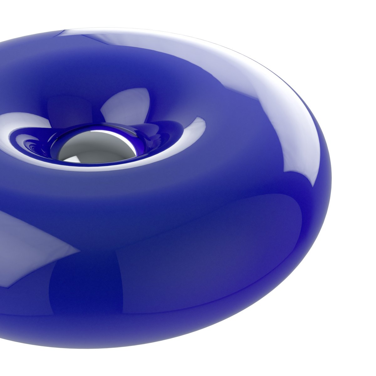 Basile 10cm Blå bordlampe Fra Eglo - Basile er en dekorativ lampe i blåt glas med sølvdetaljer og en rund, blød form.