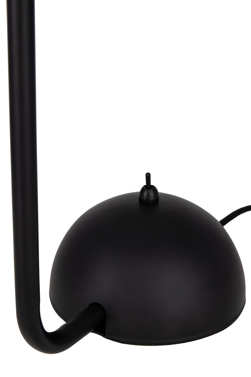Swan 53cm Sort bordlampe Fra Globen Lighting - Den flotte lampeskærm er vipbar, hvilket er perfekt, når du har brug for rødt lys ved dit skrivebord.