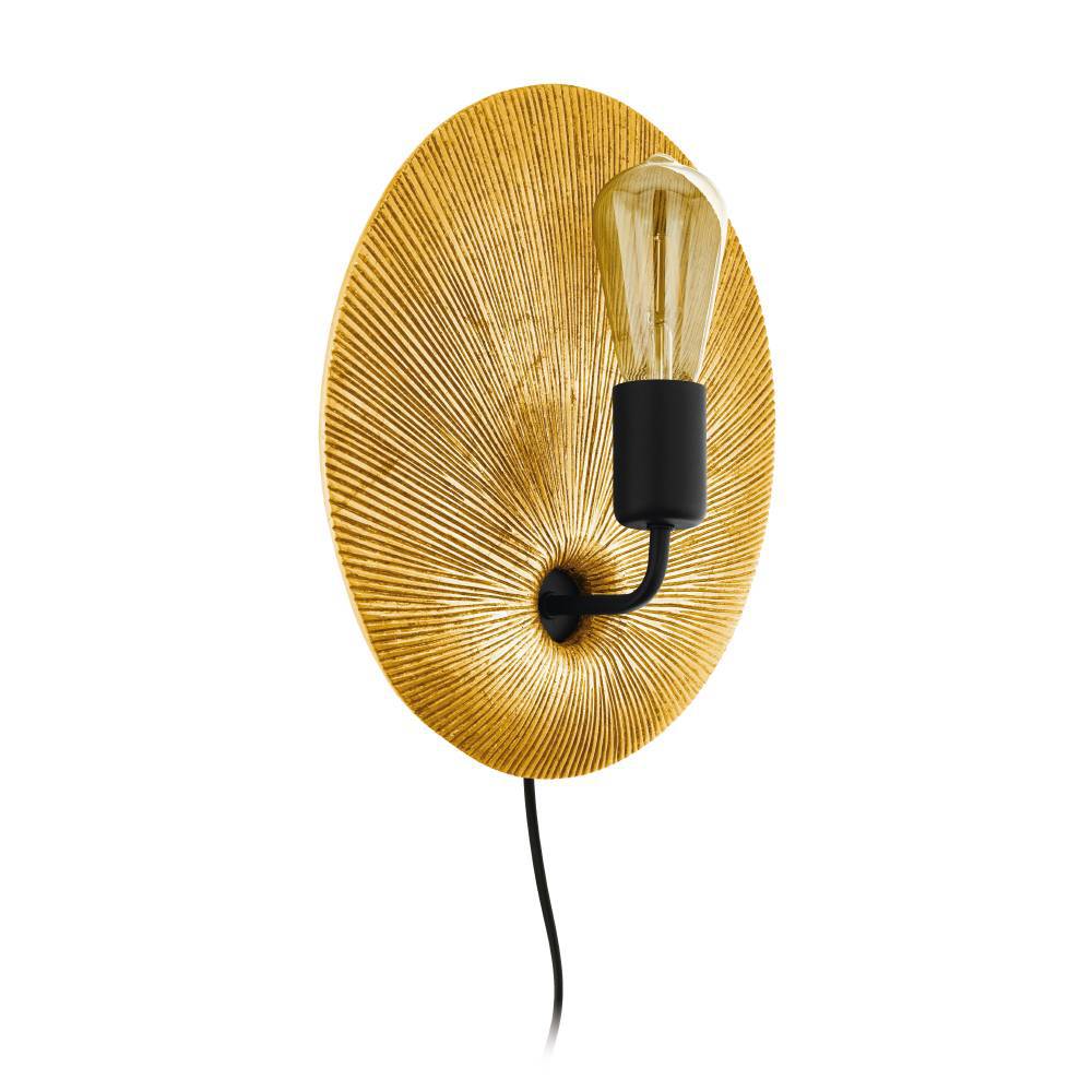 Gascueria 33cm Guld væglampe Fra Eglo - Den rigtige v&aelig;glampe har et markant og moderne design med en gylden oval base, der reflekterer lyset og skaber en varm atmosf&aelig;re.