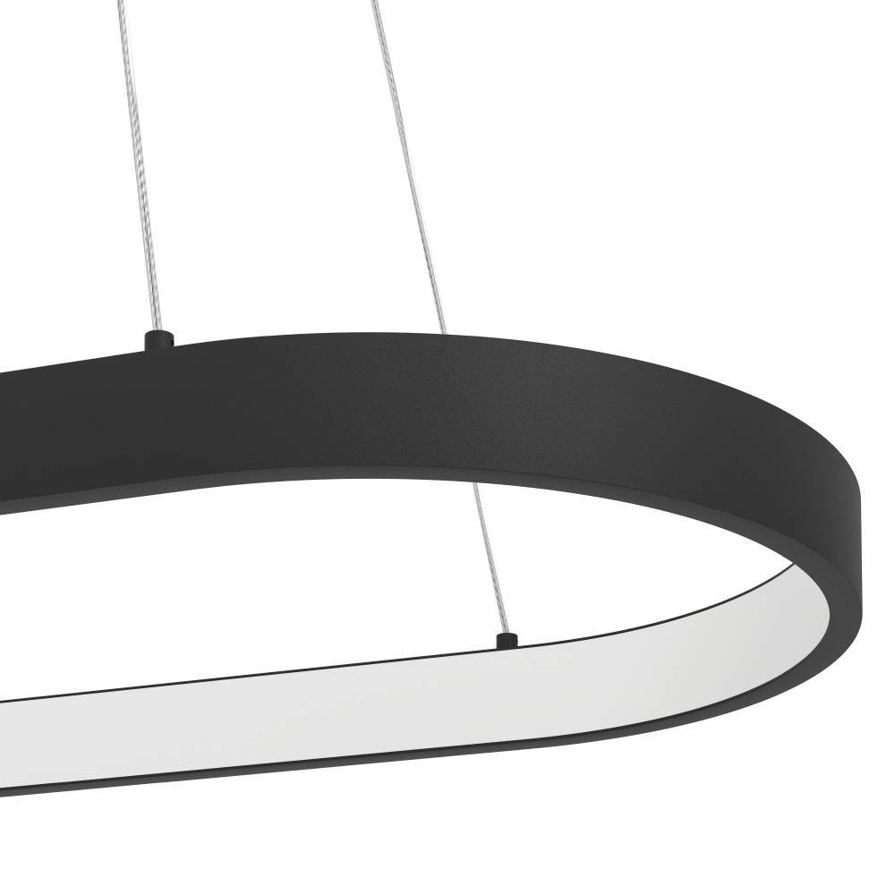 Codriales 78cm Sort loftslampe Fra Eglo - Denne pendel kombinerer en minimalistisk form med et slankt, ovalt design, der giver rummet en moderne og luftig følelse.
