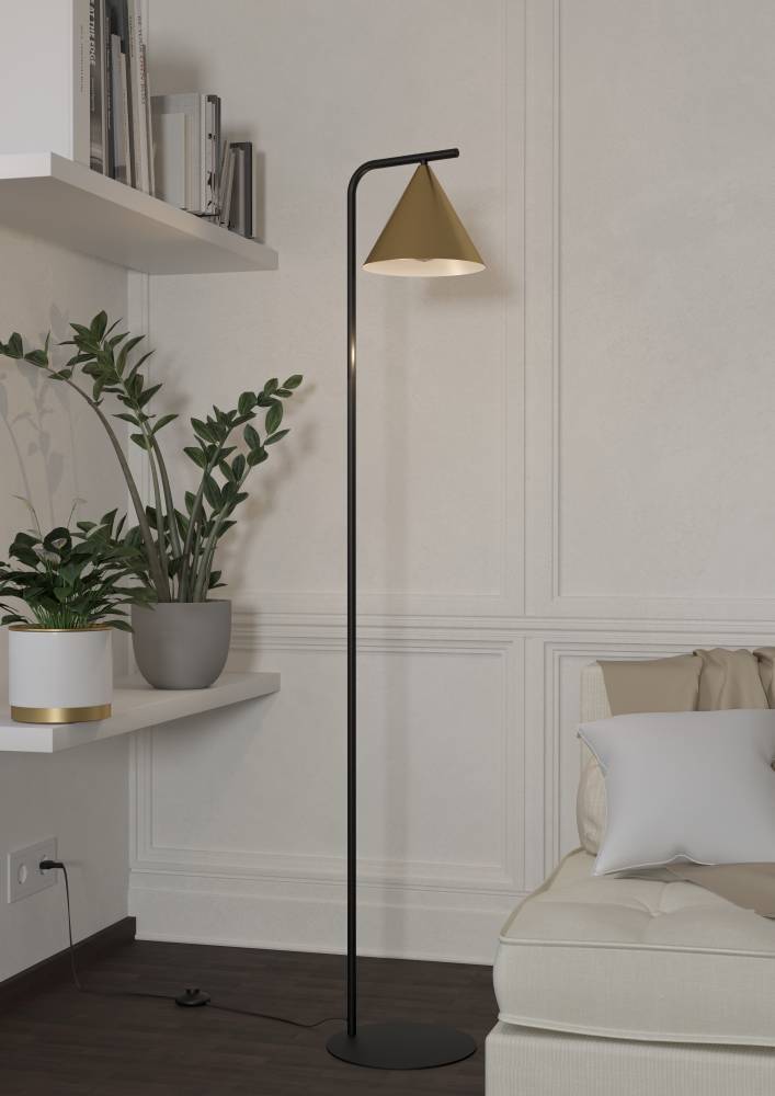 Narices Sort gulvlampe Fra Eglo - Med en stilfuld sort ramme og en fantastisk guldkegleformet skærm lyser den ikke kun dit værelse op, men fungerer også som et trendy indretningsudsagn.