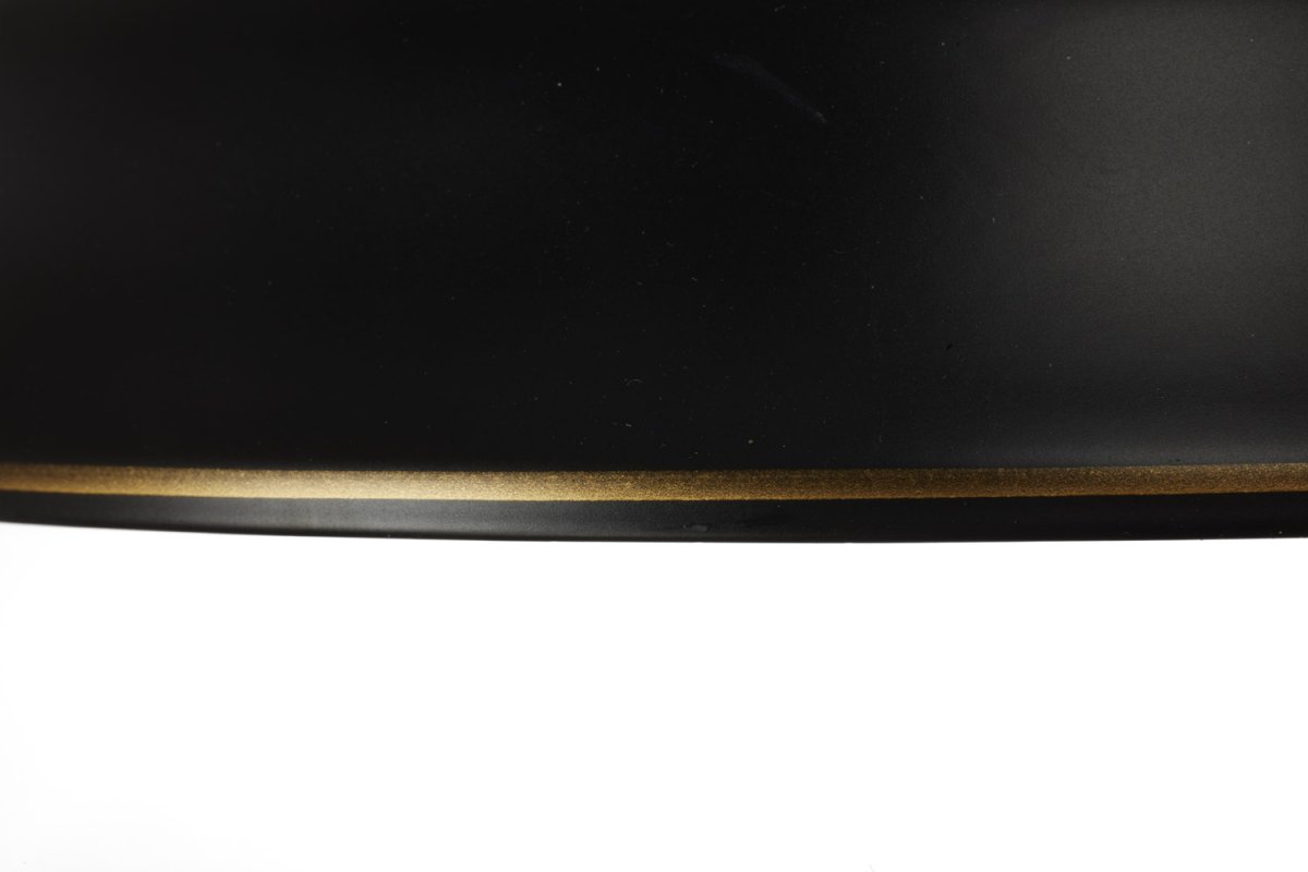 New Haven Sort gulvlampe Fra Cottex - New Haven metalgulvlampe med sort antik finish er en elegant og industriel belysningsl&oslash;sning, der tilf&oslash;jer karakter til dit hjem.