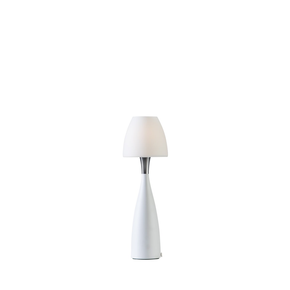 Anemon 38cm Opal bordlampe Fra Belid - Anemon er en stilfuld bordlampe, der spreder et dejligt lys med sin opalglassk&aelig;rm.