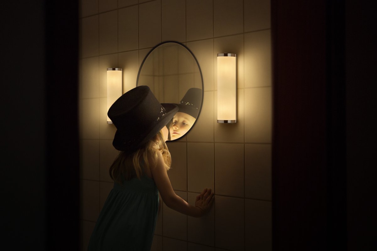 Classic Cylinder 32cm Chrom badeværelseslampe Fra Ledvance - Classic Cylinder &auml;r en modern badrumslampa med klassisk design och g&ouml;r sig utm&auml;rkt i offentliga milj&ouml;er.