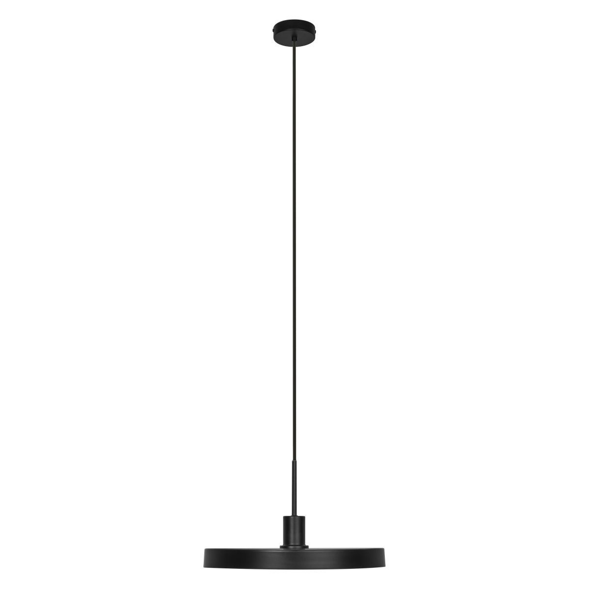 Plate Wood Ø40 Sort loftslampe Fra Osram - som giver et dejligt og varmt lysspredning i rummet.