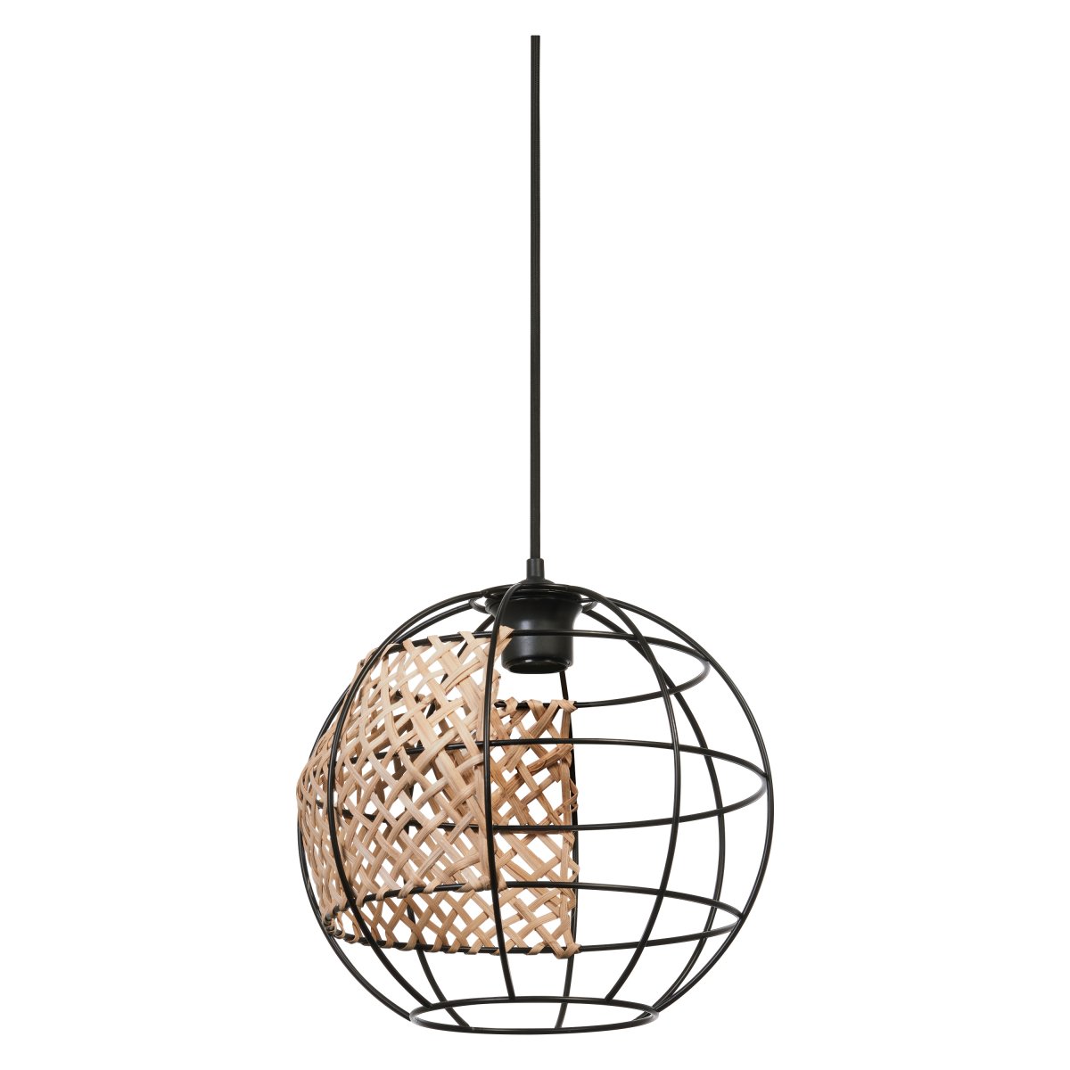 Cage Globe Ø30 Sort loftslampe Fra Ledvance - Den sorte metalskærm i kombination med detaljerne i rattan bidrager med en hyggelig atmosfære til rummet.