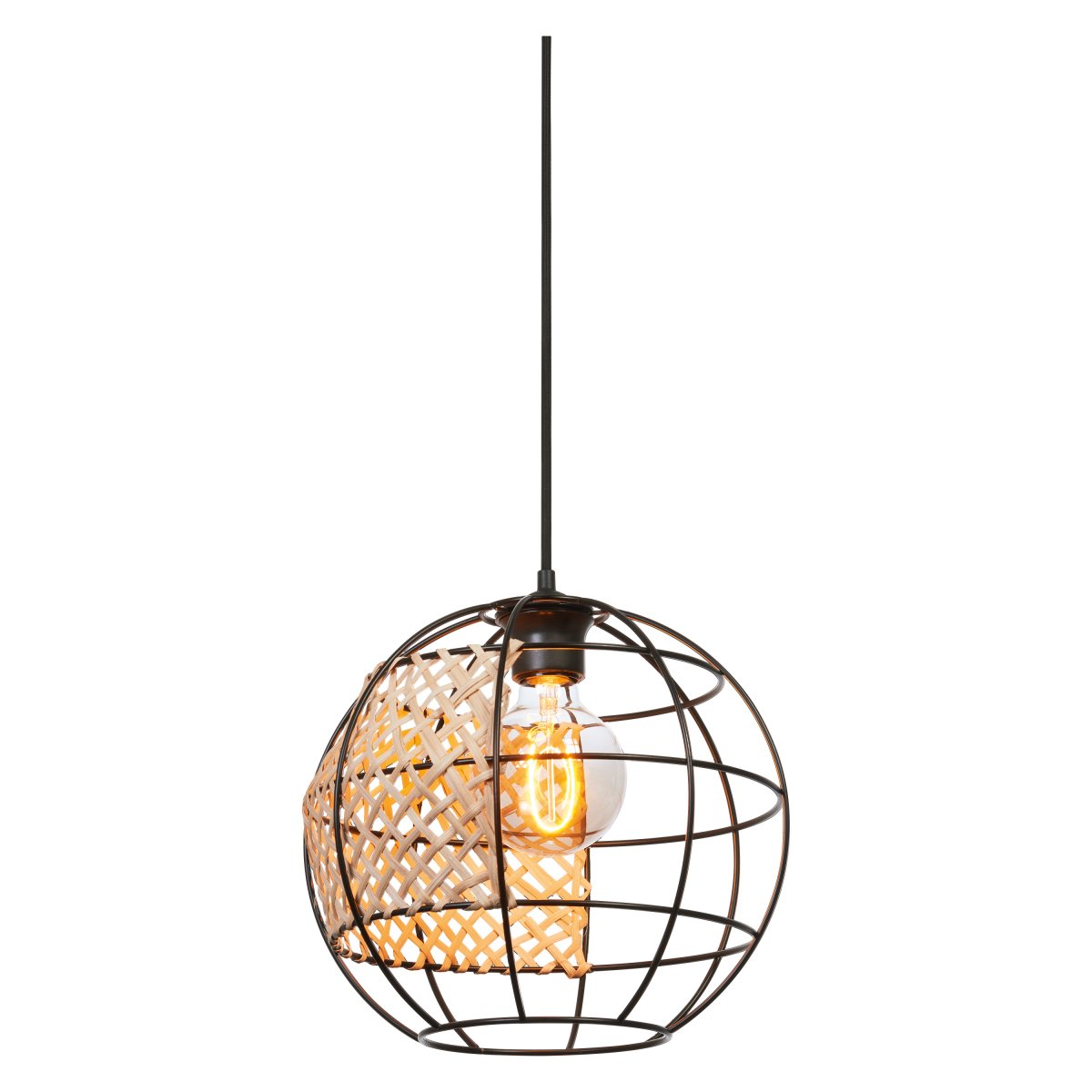 Cage Globe Ø30 Sort loftslampe Fra Ledvance - Den sorte metalskærm i kombination med detaljerne i rattan bidrager med en hyggelig atmosfære til rummet.