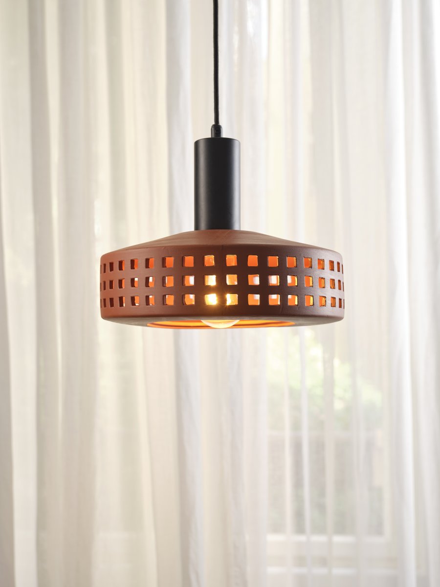Clay Windows Ø26 Brun loftslampe Fra Ledvance - Clay Windows har en rustik design med sin sk&auml;rm gjord av lera i en r&ouml;dbrun f&auml;rg.