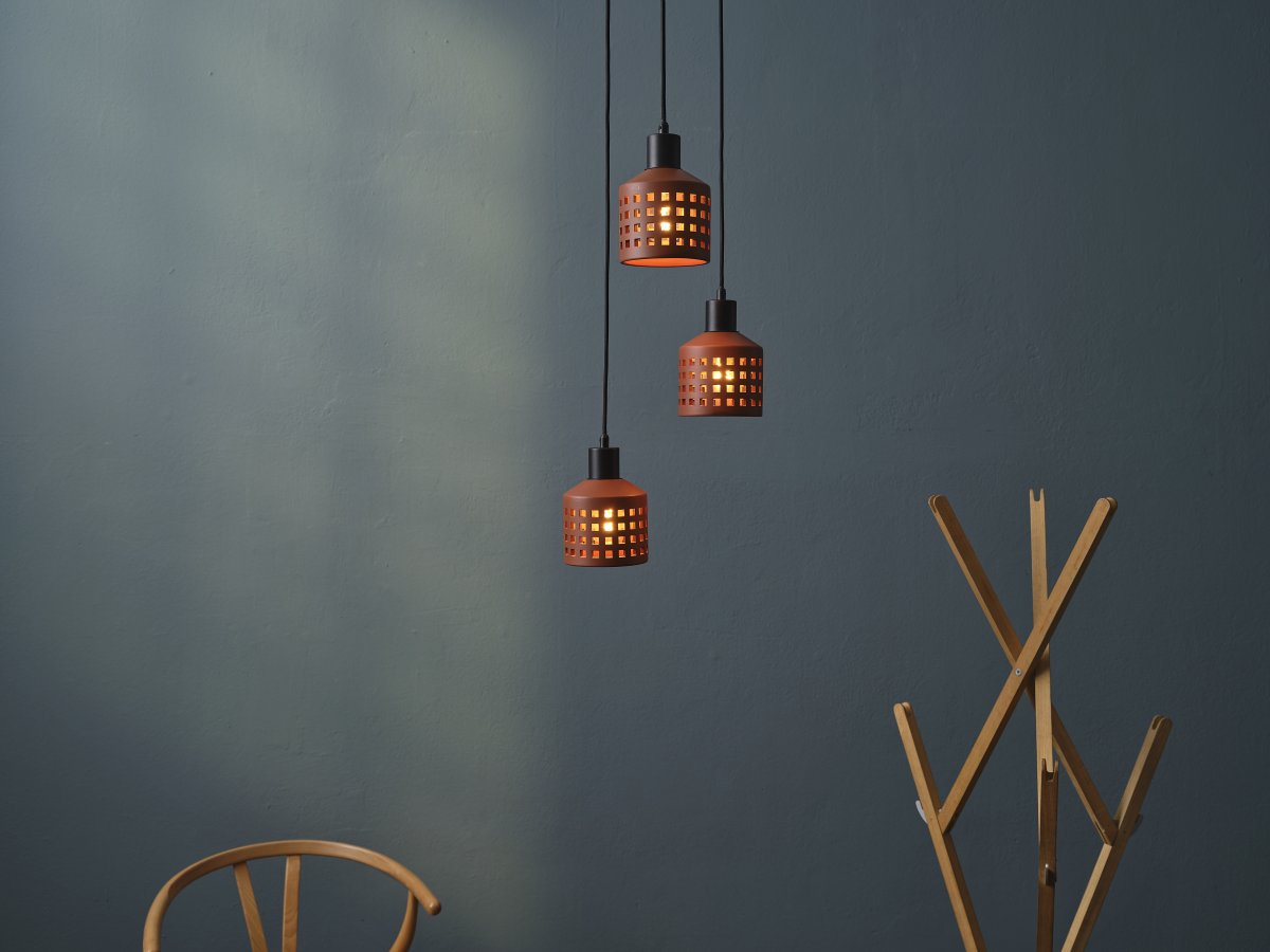 Clay Windows Ø32 Brun loftslampe Fra Ledvance - Clay Windows har en rustik design med sina sk&auml;rmar gjord av lera i en r&ouml;dbrun f&auml;rg.