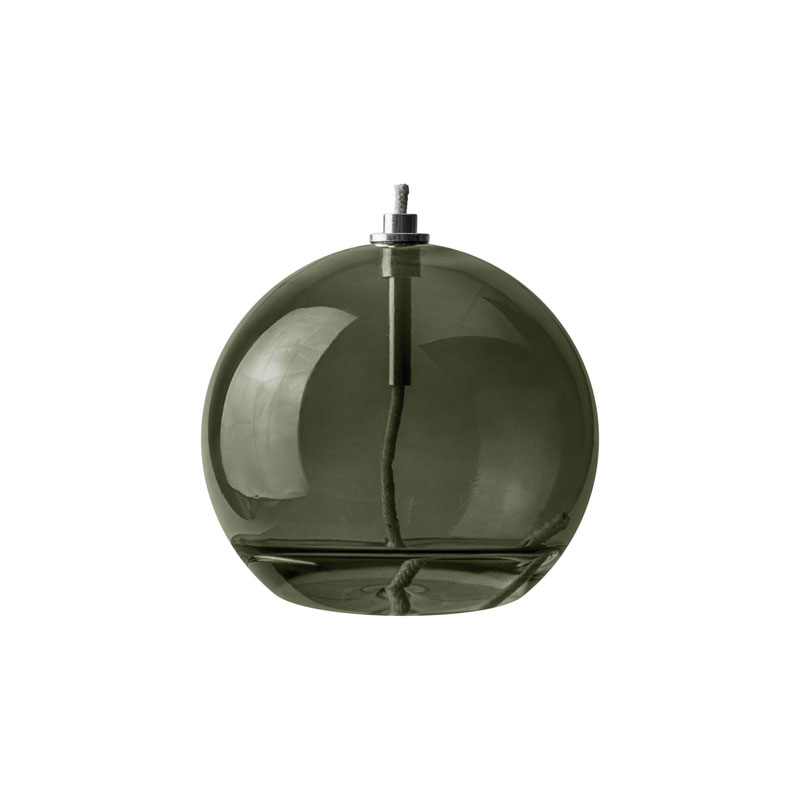 Oljelampa Aura Medium Mørkegrøn Fra Mette Ditmer - Perfekt p&aring; ett bord, en byr&aring; eller en f&ouml;nsterbr&auml;da.