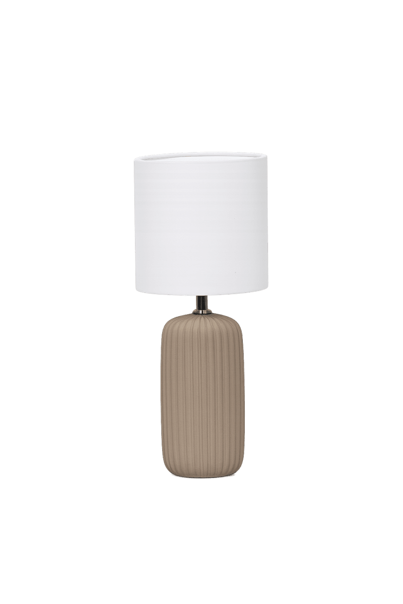 Zoom billede af Palizzo 33cm Brun bordlampe Fra Nordic Lighting - Basen har en mat, sandlignende finish i en varm brun tone og en ribbet struktur, der giver lampen et bl&oslash;dt og dekorativt udtryk.