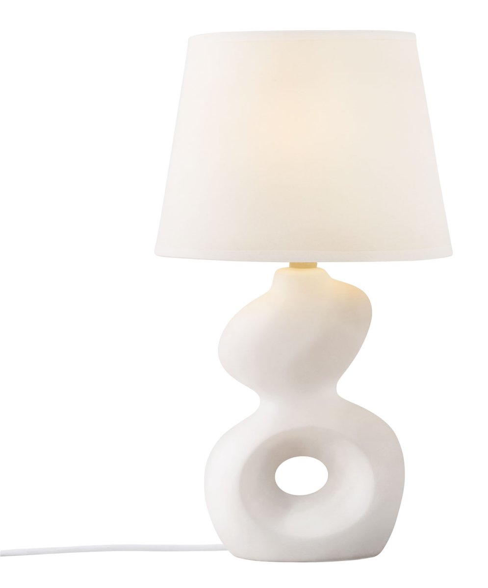 Pablo 36cm Hvid bordlampe Fra Cottex - Pablo bordlampe i keramik og tekstil er en moderne og skulpturel lampe, der giver et stilrent indtryk.