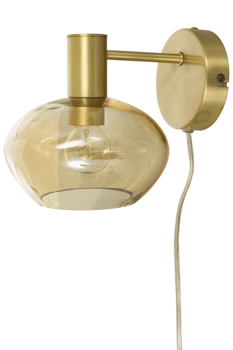 Bell Ø15 mat messing væglampe Fra Aneta Lighting - Den runde glasskærm spreder et varmt og behageligt lys, der skaber en indbydende atmosfære i rummet.
