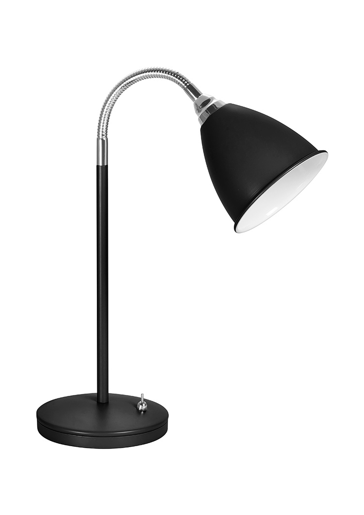 Smögen 45cm Sort skrivebordslampe Fra Armaturhantverk - Lampen har en praktisk afbryder på bunden og passer ind i både moderne og klassiske interiørstile.