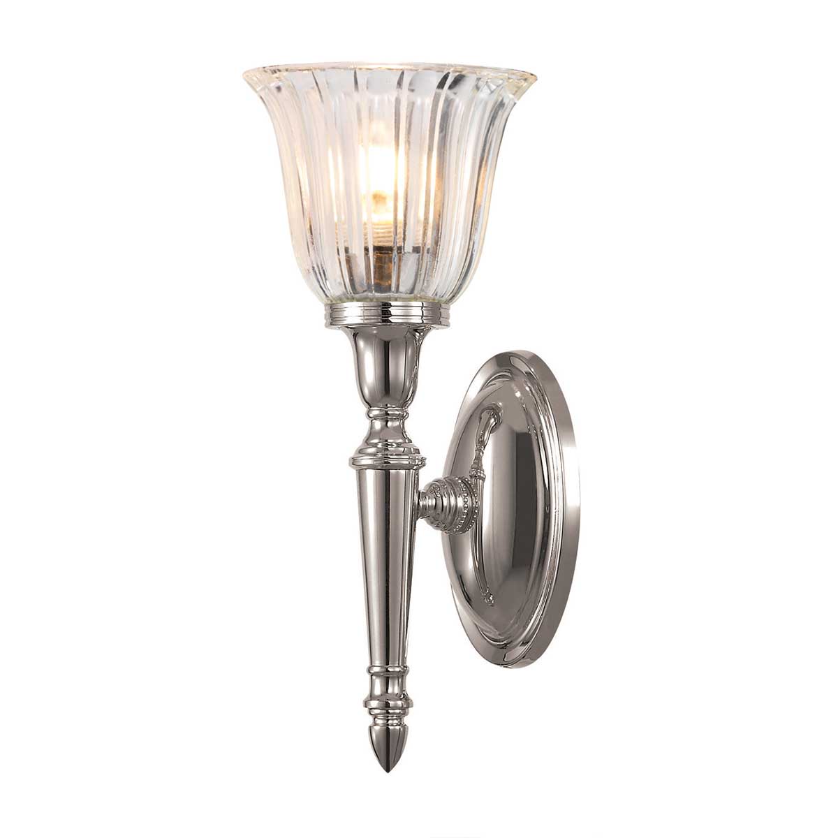 Dryden 33cm Poleret nikkel badeværelseslampe Fra Elstead Lighting - Lampen fås i flere finish såsom poleret krom, poleret nikkel og poleret messing, hvilket giver fleksibilitet i stil og dekoration.