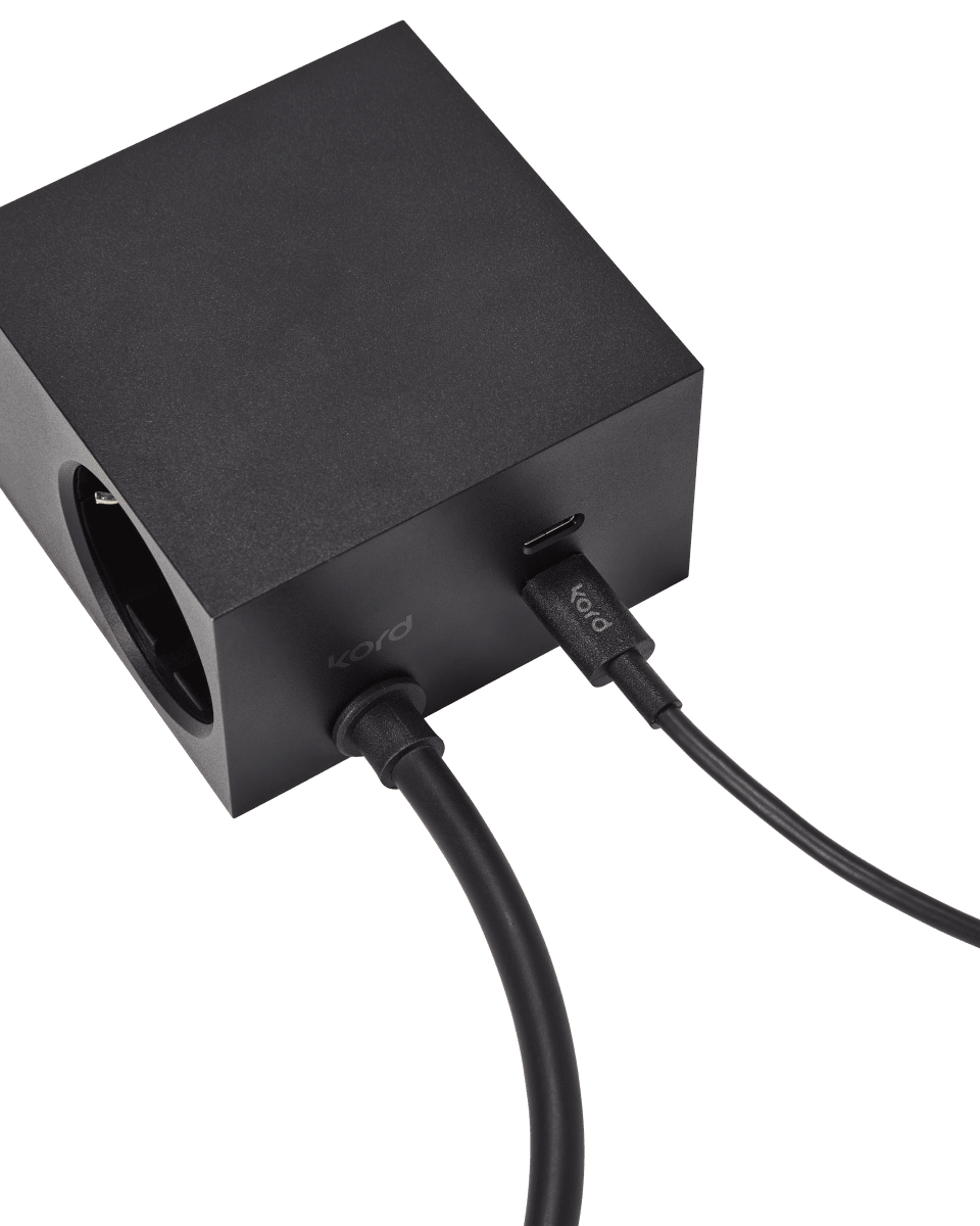 USB-C til USB-C Sort Fra Kord - Universal kompatibilitet &ndash; Passer til USB-C-enheder som mobiltelefoner, tablets og b&aelig;rbare computere med underst&oslash;ttelse af USB-C-opladning.