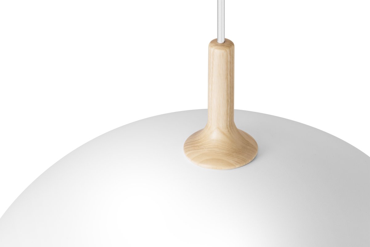 Bowl Ø60 Mat hvid loftslampe Fra Herstal - Med sin skandinaviska h&auml;rkomst skapar denna pendel en k&auml;nsla av rymd i ditt rum.