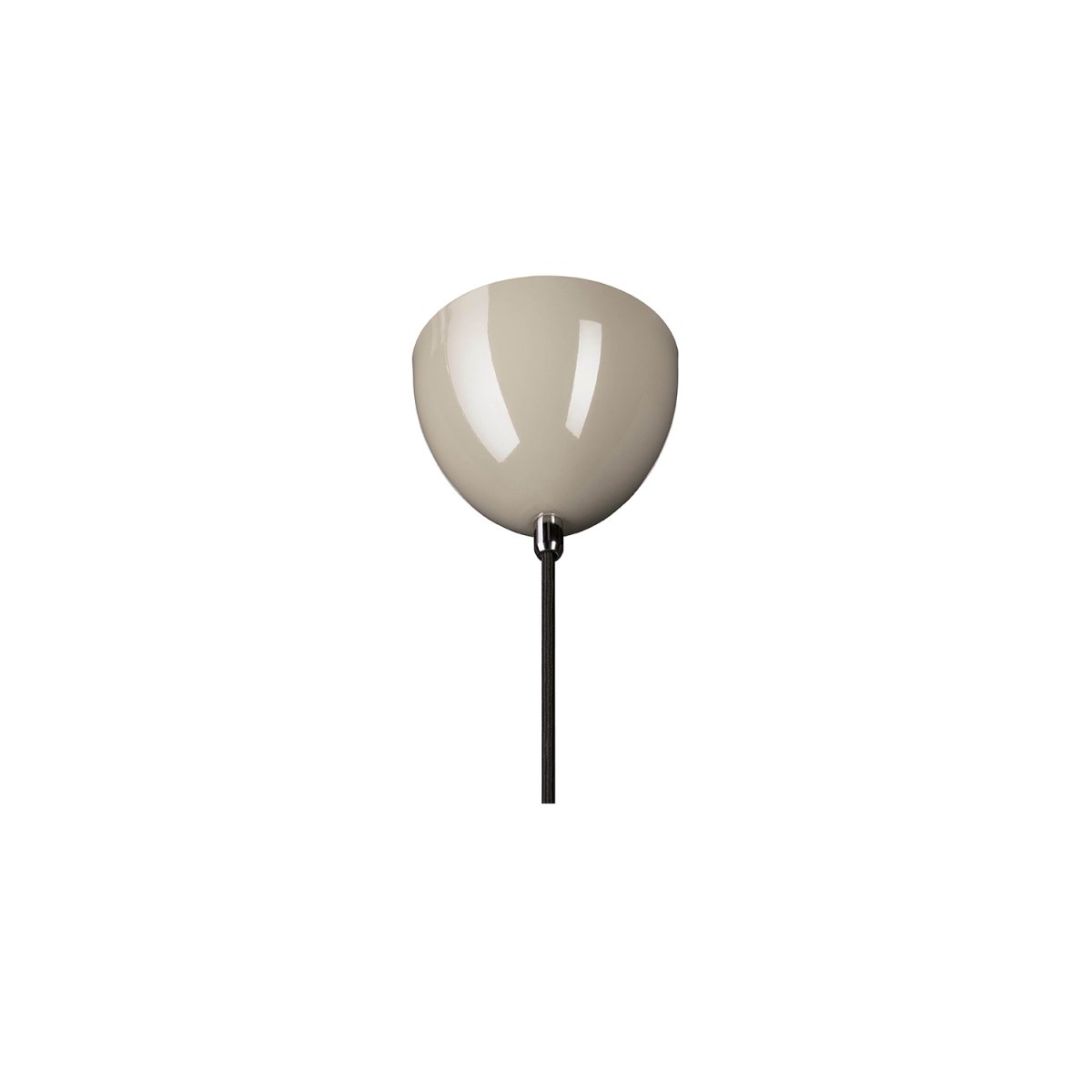 Lennon Ø12 Beige vindueslampe Fra CO Bankeryd - Lampen kan h&aelig;nges alene over et arbejdsbord i k&oslash;kkenet, i et vindue eller i en gruppe over spisebordet.