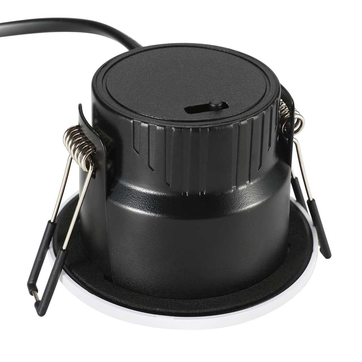 Cheapy 4CCT 4-pk Hvid Fra Designlight - Med et energiforbrug på kun 5 W og en lysstyrke på hele 550-600 lm får du både effektiv og energieffektiv belysning.