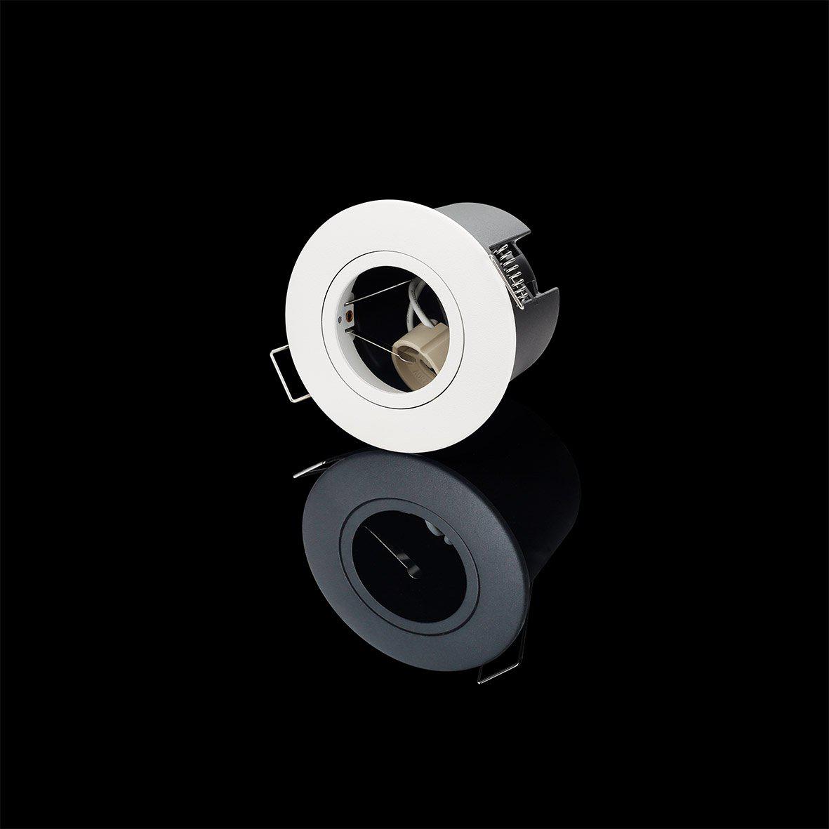 Tenny Downlight GU10 Hvid Fra Designlight - Denne downlight er designet til lyskilder med en GU10-fatning og giver dig fuld fleksibilitet til at v&aelig;lge din egen lyskilde baseret p&aring; den &oslash;nskede lysstyrke og lystemperatur.