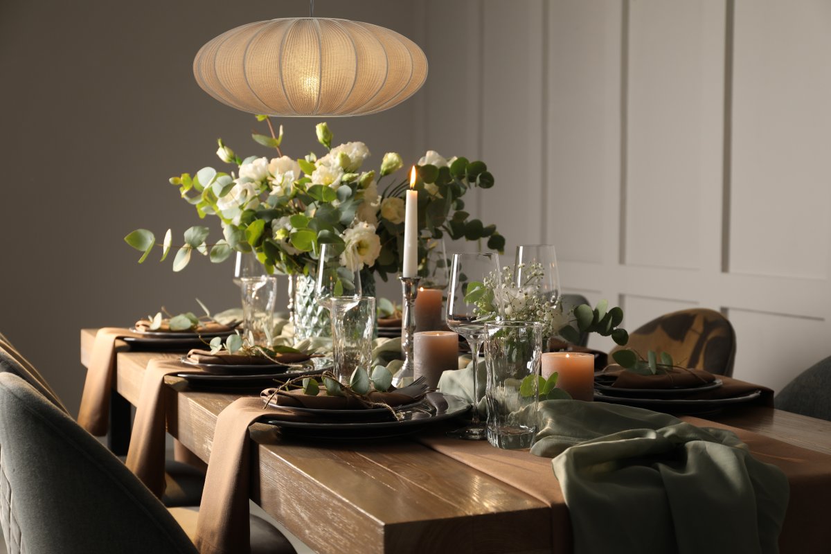 Mamsell Ø45 Grå loftslampe Fra Aneta Lighting - Mamsell loftlampe er beklædt med fint plisseret strækstof, der giver et behageligt, let dæmpet lys.