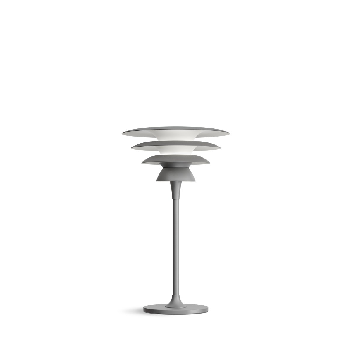 Da Vinci 50cm Oxidgrå bordlampe Fra Belid - Med en h&oslash;jde p&aring; 50 cm og en sk&aelig;rm p&aring; 30 cm i diameter skaber den et smukt lys, der forbedrer dit interi&oslash;r.