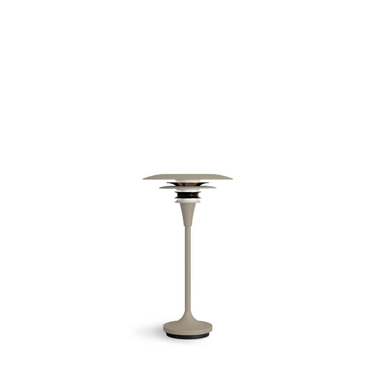 Diablo 35cm Sand/bronze bordlampe Fra Belid - Denne model er 35 cm h&oslash;j og har en sand/beige farve med bronzedetaljer.