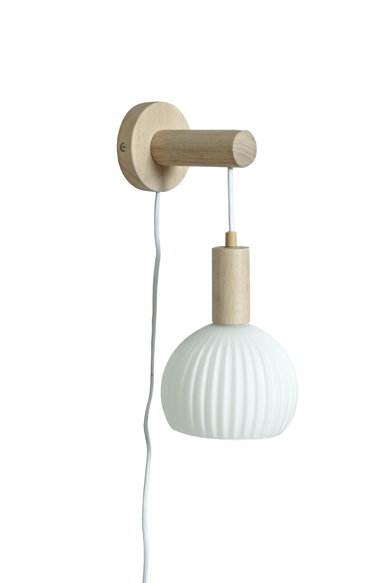 Zoom billede af Lapponia 35cm Hvid væglampe Fra Aneta Lighting - Lapponia væglampen i glas og hvidolieret træ tilføjer en naturlig og hyggelig stemning til dit hjem.