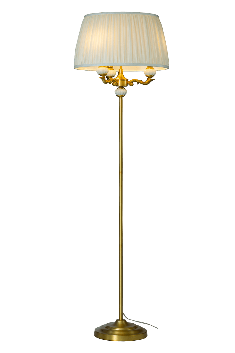 Toulouse Guld gulvlampe Fra Aneta Lighting - Toulouse gulvlampen har et klassisk og elegant udtryk med dekorative detaljer og en smuk guldfinish.