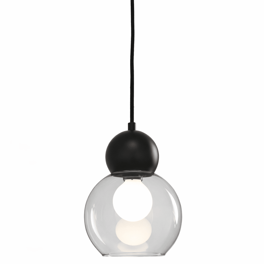 Barba Ø15 Røg/sort vindueslampe Fra Lampan - Den sorte metaltop giver et elegant og tidl&oslash;st udtryk, mens den r&oslash;gede glassk&aelig;rm skaber et bl&oslash;dt og behageligt lys.
