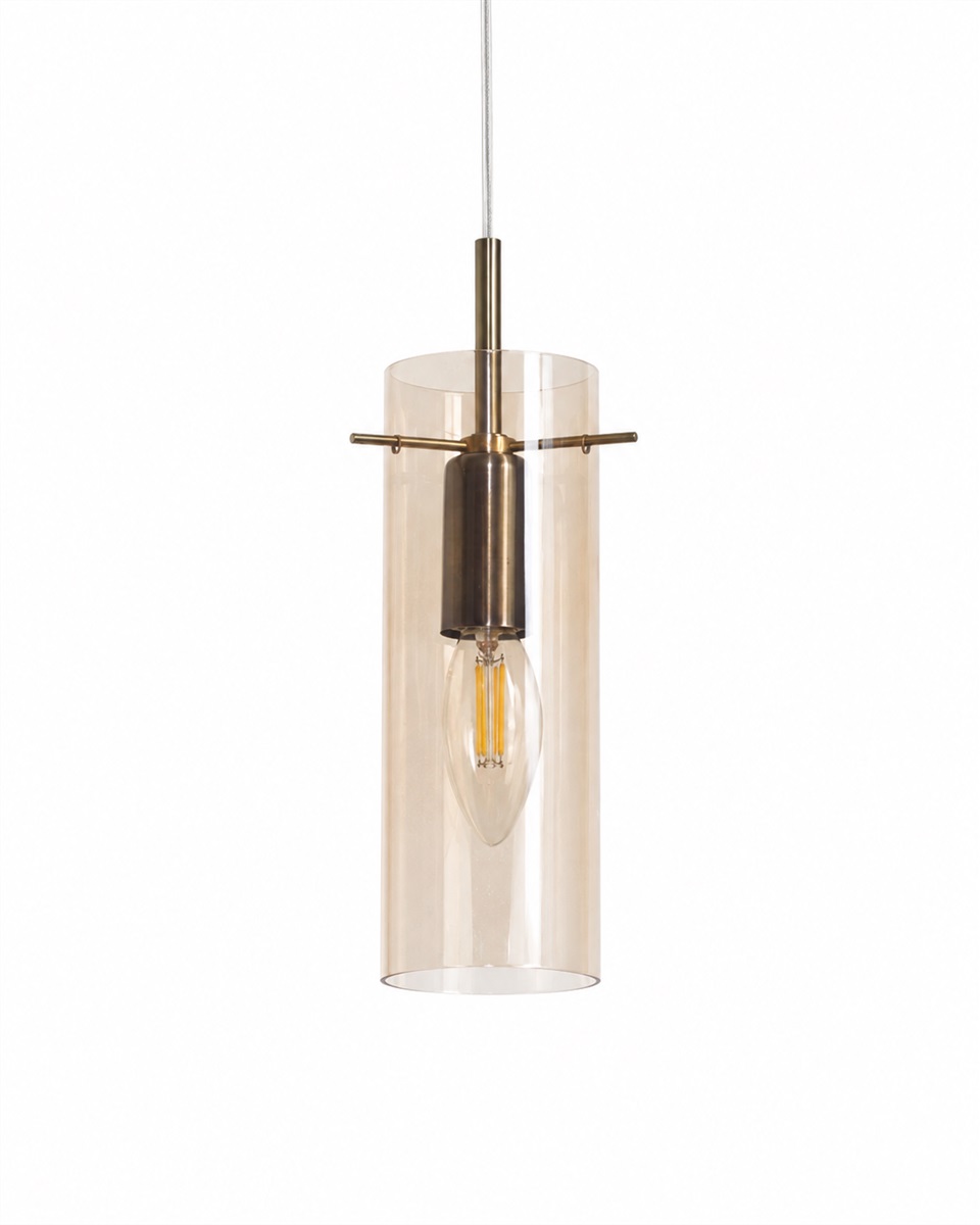 Cilinda Ø7 Messing/rav vindueslampe Fra Nordic Lighting - Det ravfarvede glas skaber en flot lysspredning, og i kombination med de antikke messingdetaljer bliver den en stilfuld indretningsdetalje.