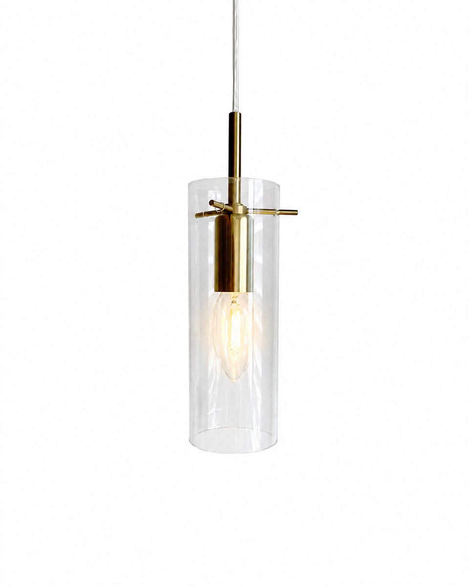 Cilinda Ø7 Messing/transparent vindueslampe Fra Nordic Lighting - Det klare glas skaber en flot spredning af lys og i kombination med messingdetaljerne bliver det til en stilfuld indretningsdetalje.