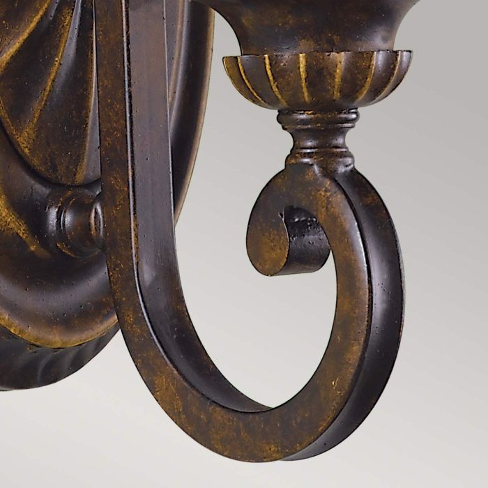 Drawing Room 25cm Bronze væglampe Fra Elstead Lighting - Ljusk&auml;llan omfamnas av det dekorativa glaset som bidrar med en fin och harmonisk ljusspridning i rummet.
