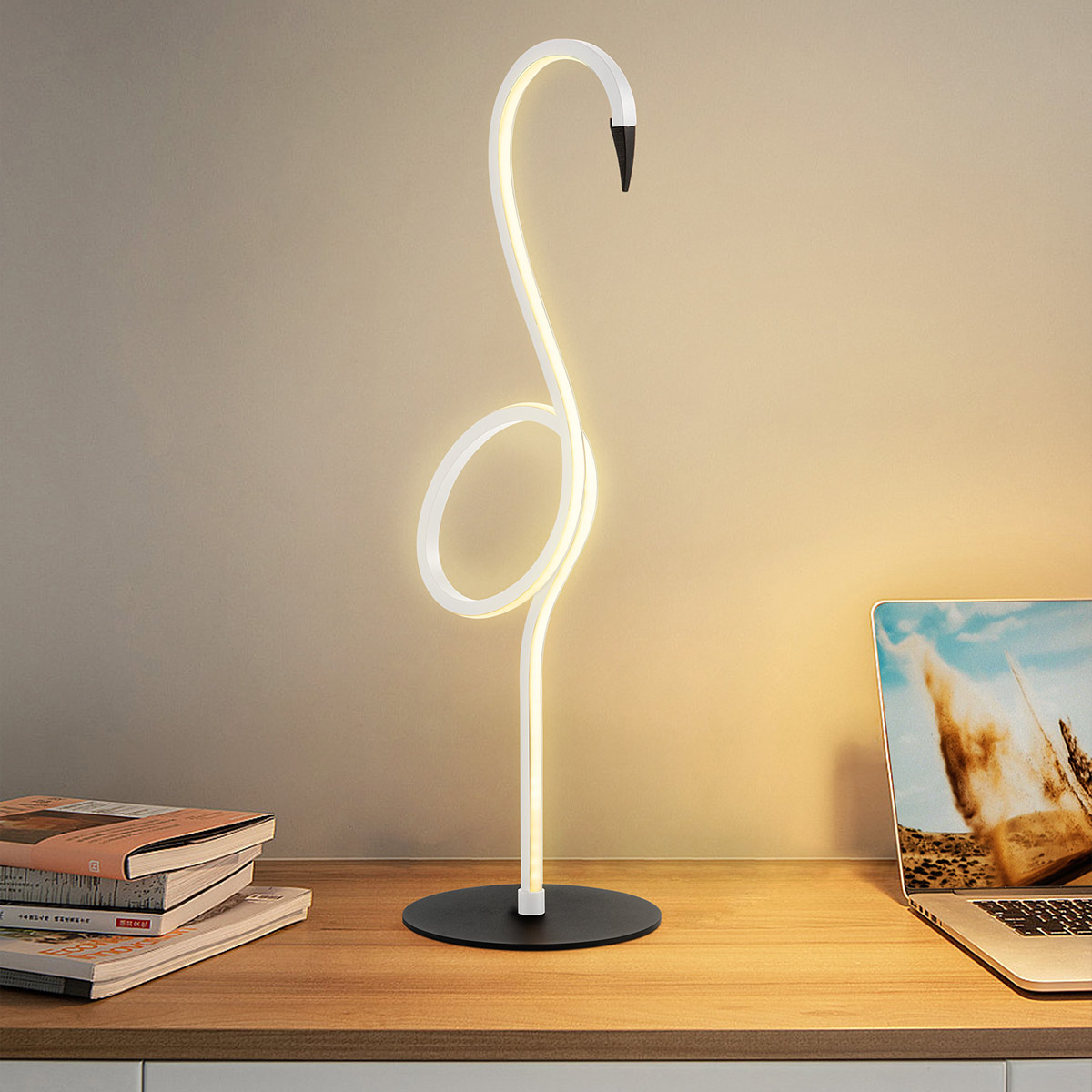 Flamingo 50cm Hvid bordlampe Fra Elstead Lighting - Flamingo &auml;r en konstn&auml;rlig och elegant bordslampa som kombinerar modern design med skulptural estetik.
