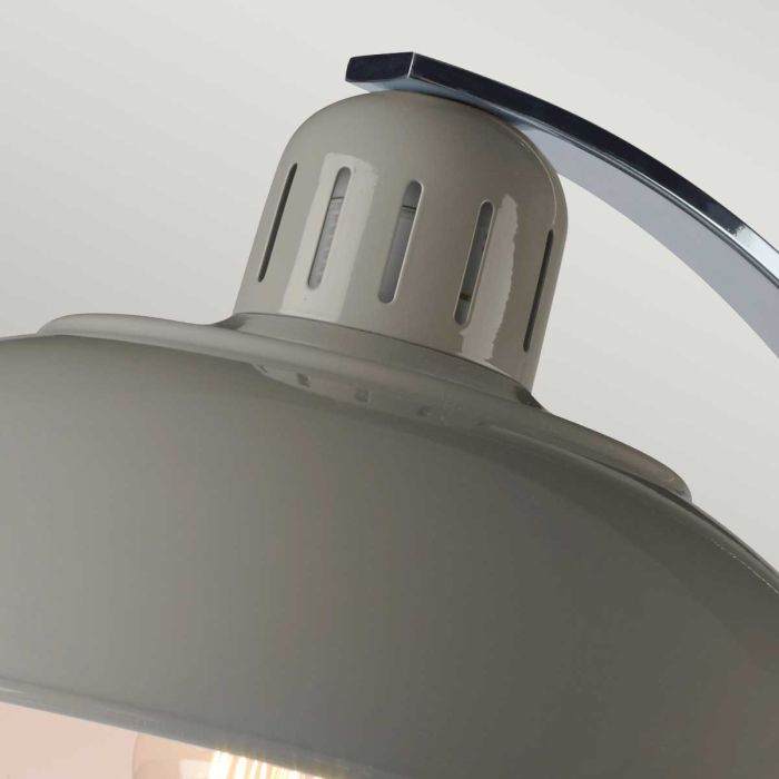 Franklin 46cm Grå bordlampe Fra Elstead Lighting - Bordslampan Franklin har en elegant b&ouml;jd arm i polerad krom samt en spunnen metallsk&auml;rm och bas i blank gr&aring; finish.