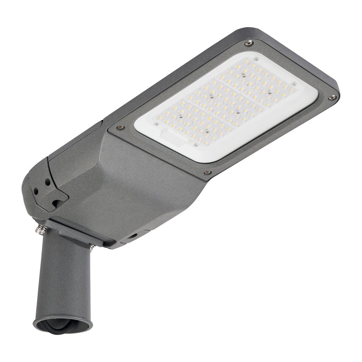 Gaty gadearmatur 25/50/75W Grå Fra Designlight - Gaty, effektiv og fleksibel gadebelysning - optimal lysfordeling til sikre bymilj&oslash;erOplev Designlights moderne gadebelysning i aluminium med omskiftelig effekt, en smart, energieffektiv og tilpasningsdygtig l&oslash;sning.