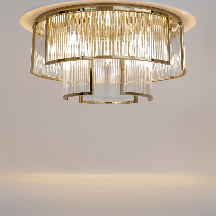 Frame Ø65 Guld plafond Fra Maytoni - Frame er en elegant loftslampe med en luksuri&oslash;s f&oslash;lelse takket v&aelig;re dens guldfarvede detaljer og aflange prismer.