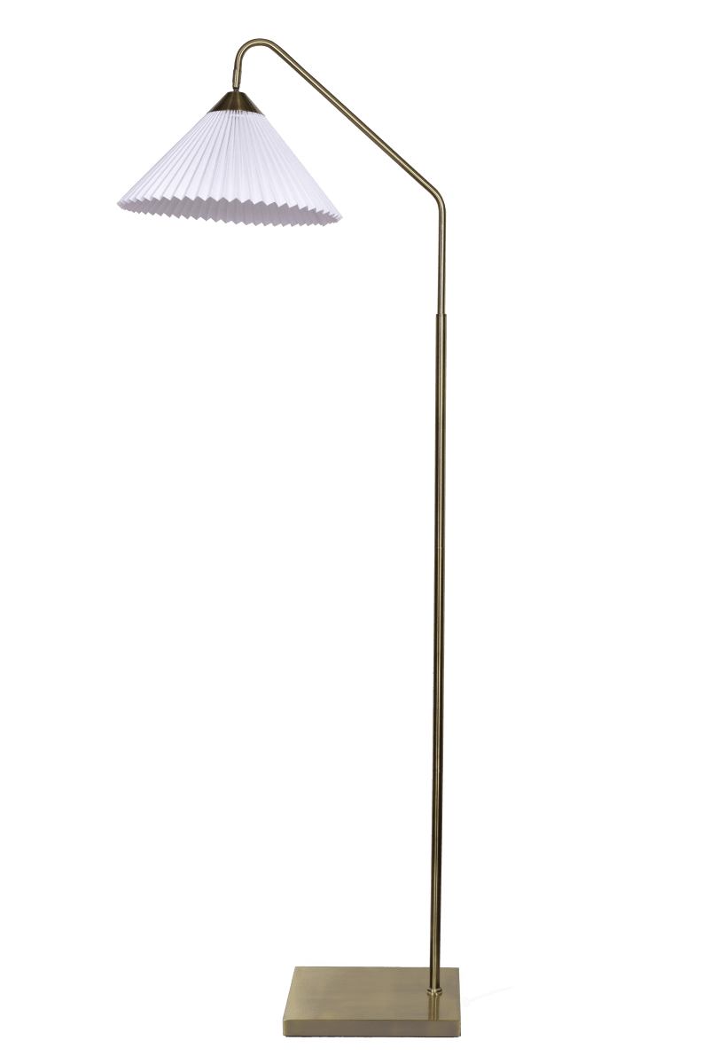 Nonna Antik messing gulvlampe Fra Lampan - Nonna er en elegant metalgulvlampe med en smuk antik messingfinish, der giver et varmt og tidl&oslash;st udtryk.