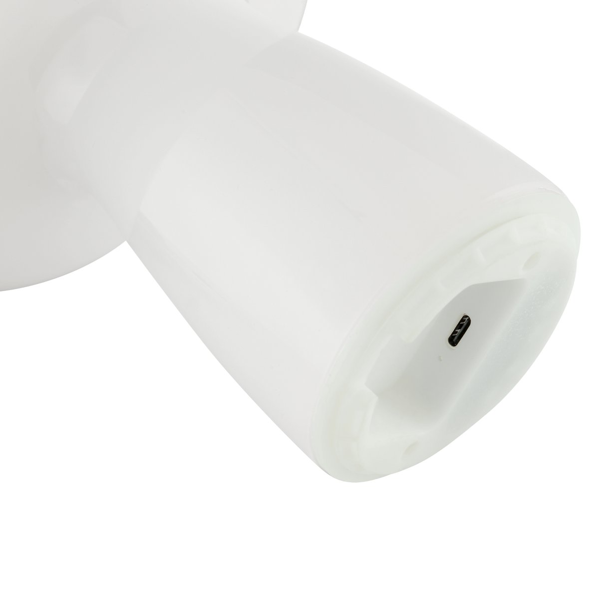 Erik 22cm Hvid bærbar Fra Brilliant - Erik er en bærbar og genopladelig bordlampe med et charmerende design af glas i en hvid finish, der ligner en lille svamp.