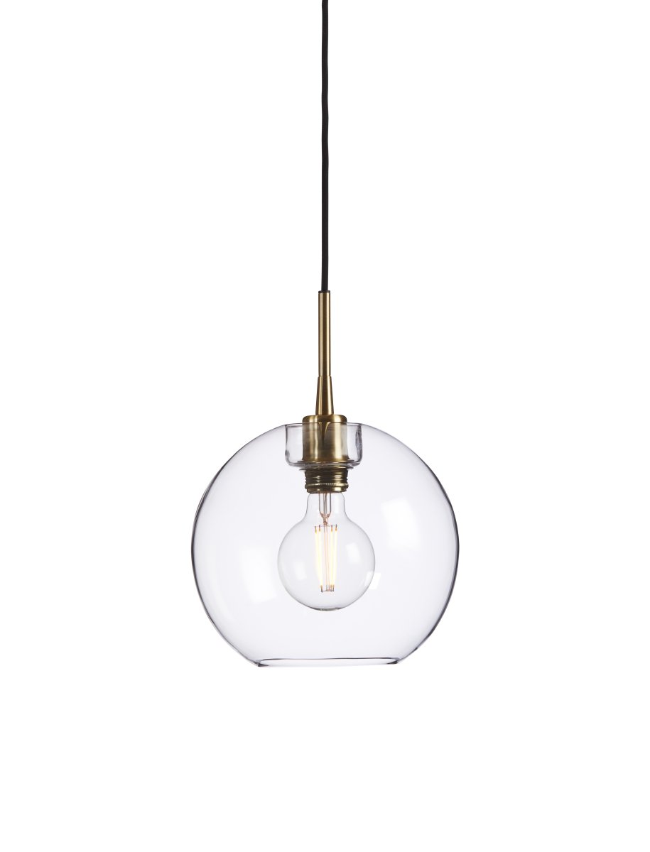 Gloria Ø26 Transparent/messing loftslampe Fra Belid - Gloria er en sofistikeret loftlampe, der kombinerer tidl&oslash;s elegance med moderne design.