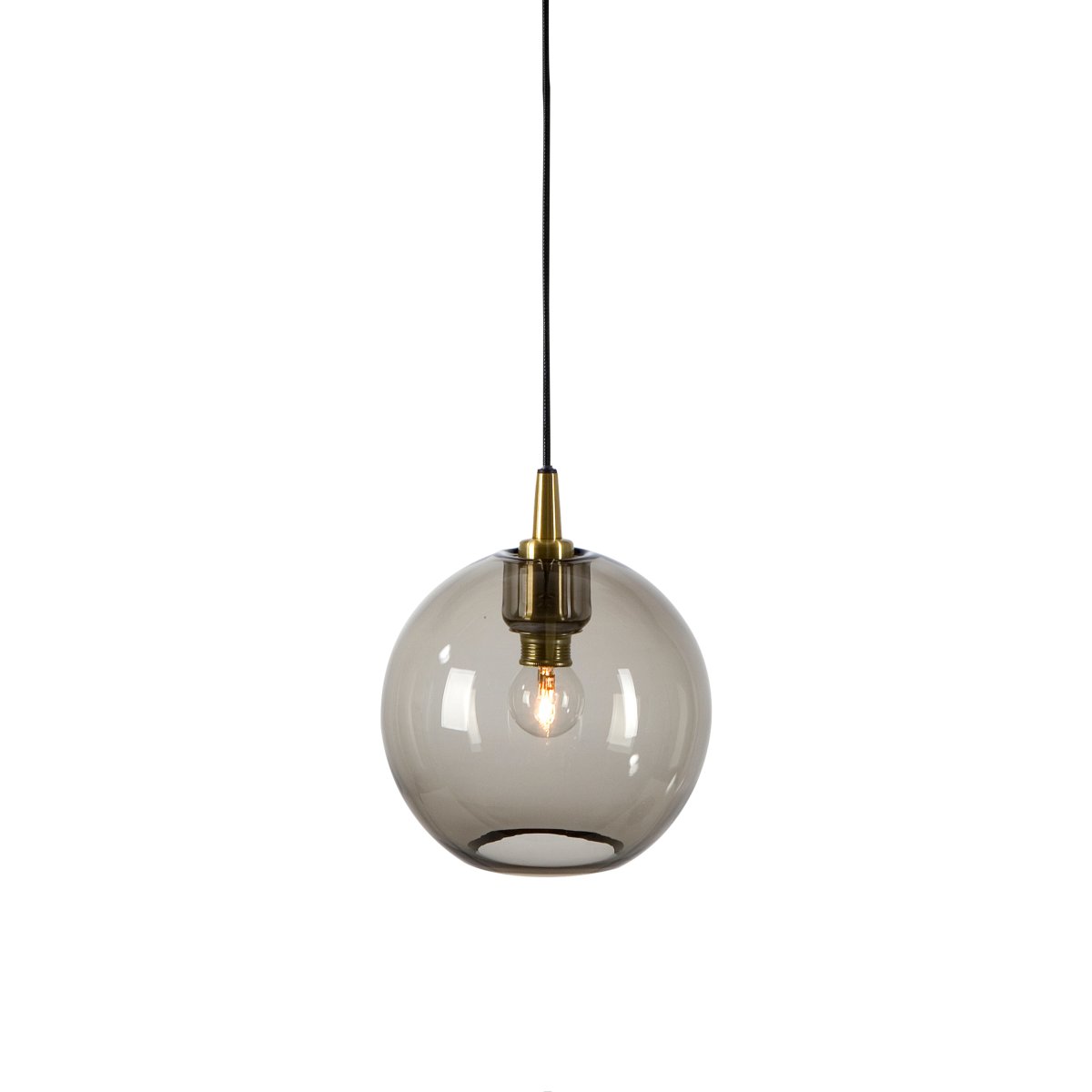 Gloria Ø20 Røget/messing loftslampe Fra Belid - Gloria er et smukt blikfang og passer perfekt over et spisebord eller som en luksuri&oslash;s lampe i stuen.